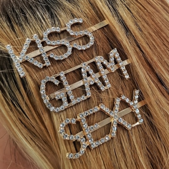 MODA ME COUTURE Accessories - Rhinestone Hair Pin - Gold